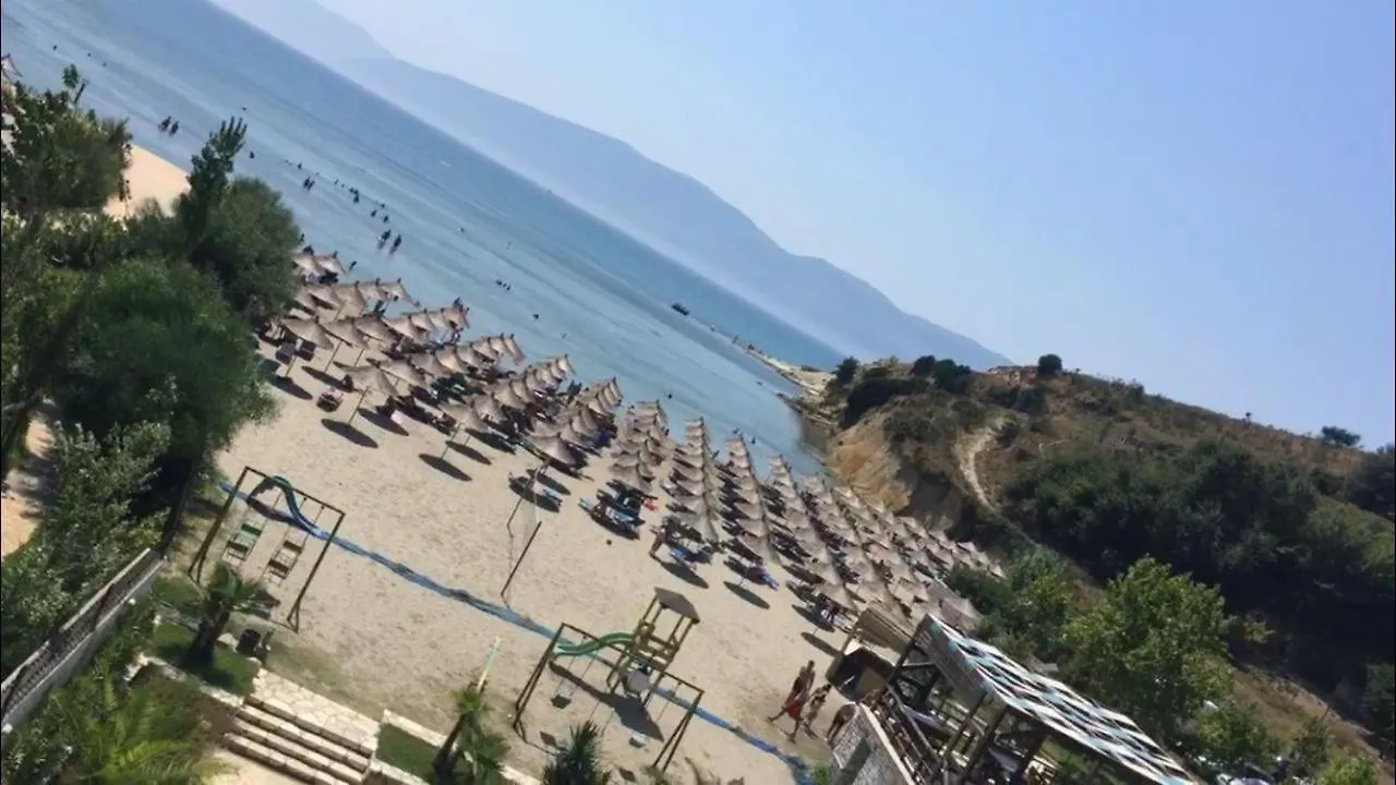 ***  Hotel Zverneci Αλβανία